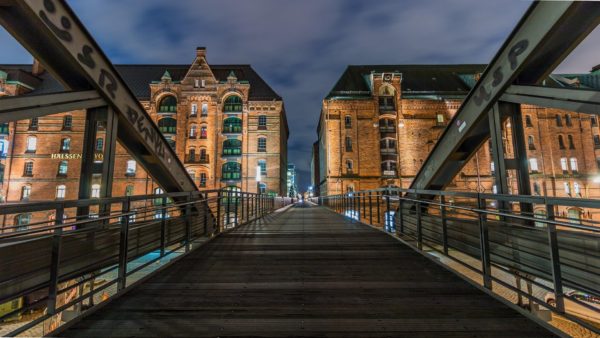 Crossing the Space Between – Chapter 11- The Plot Thickens
