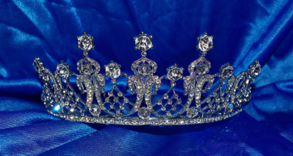 A Legendary Queen: 3 – Chapter Thirty-Four: Christmas Hols
